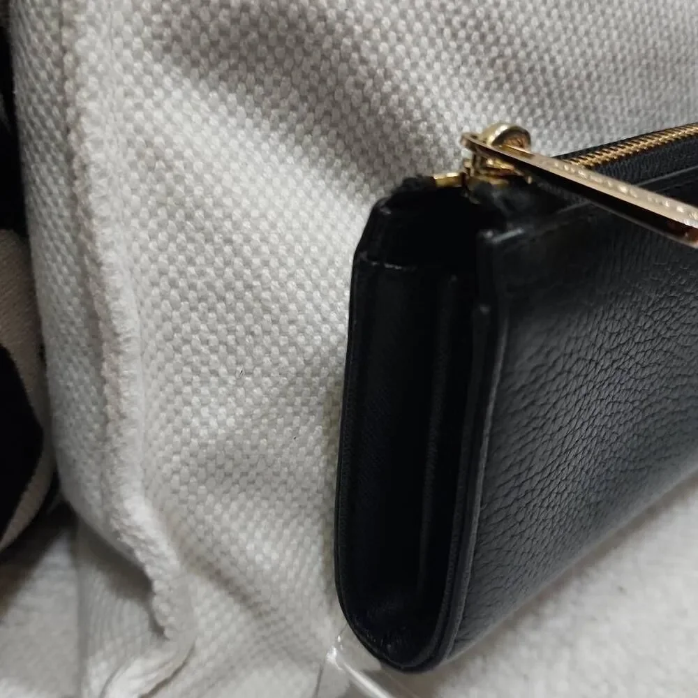 Michael Kors Large Leather Zip Wallet